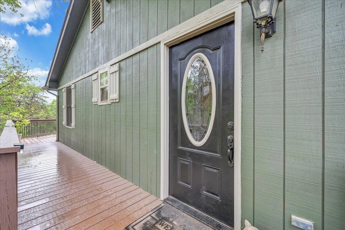 1299 Holiday CIR - Photo 4
