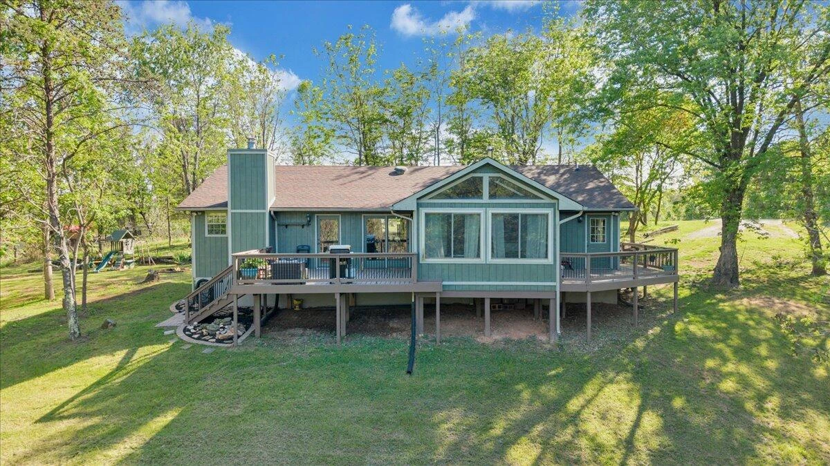 1299 Holiday CIR - Photo 44