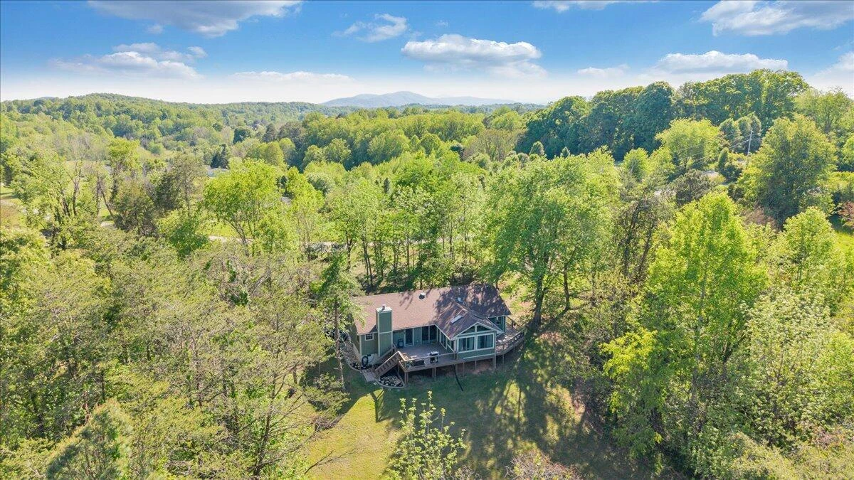 1299 Holiday CIR - Photo 45