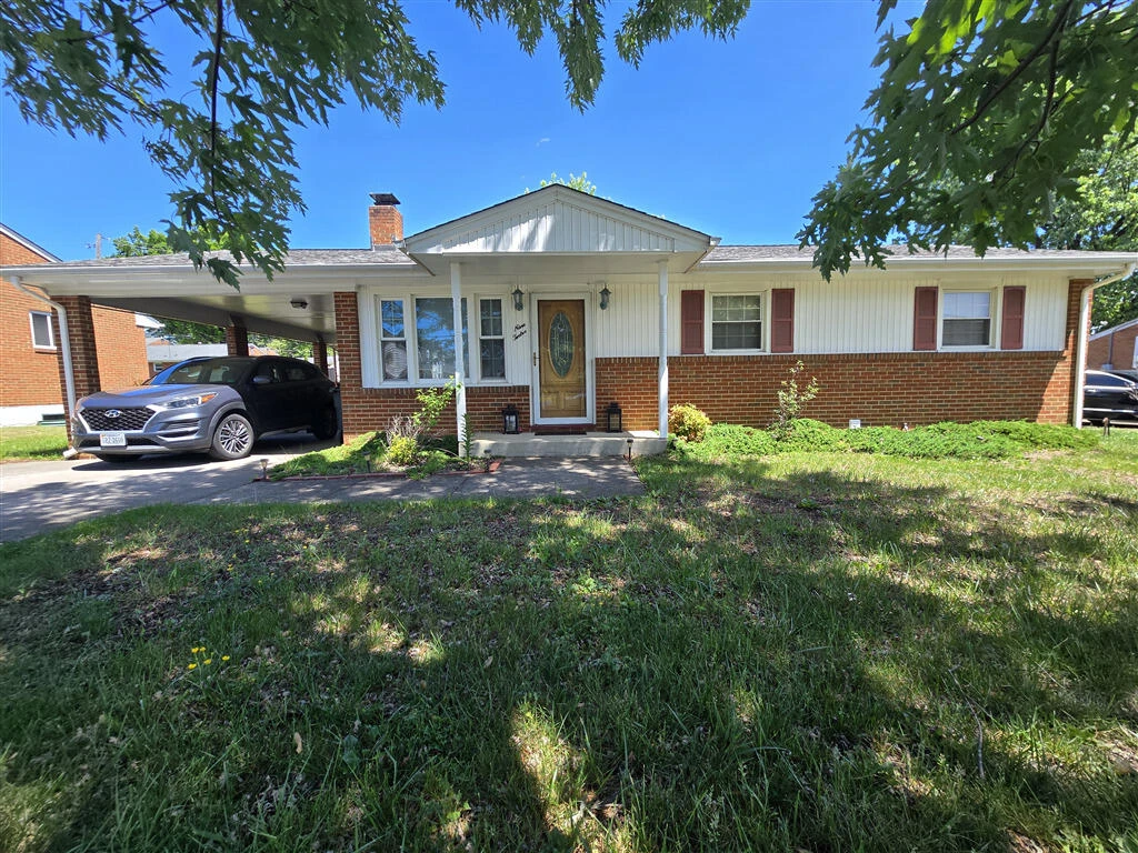 912 Hemlock RD