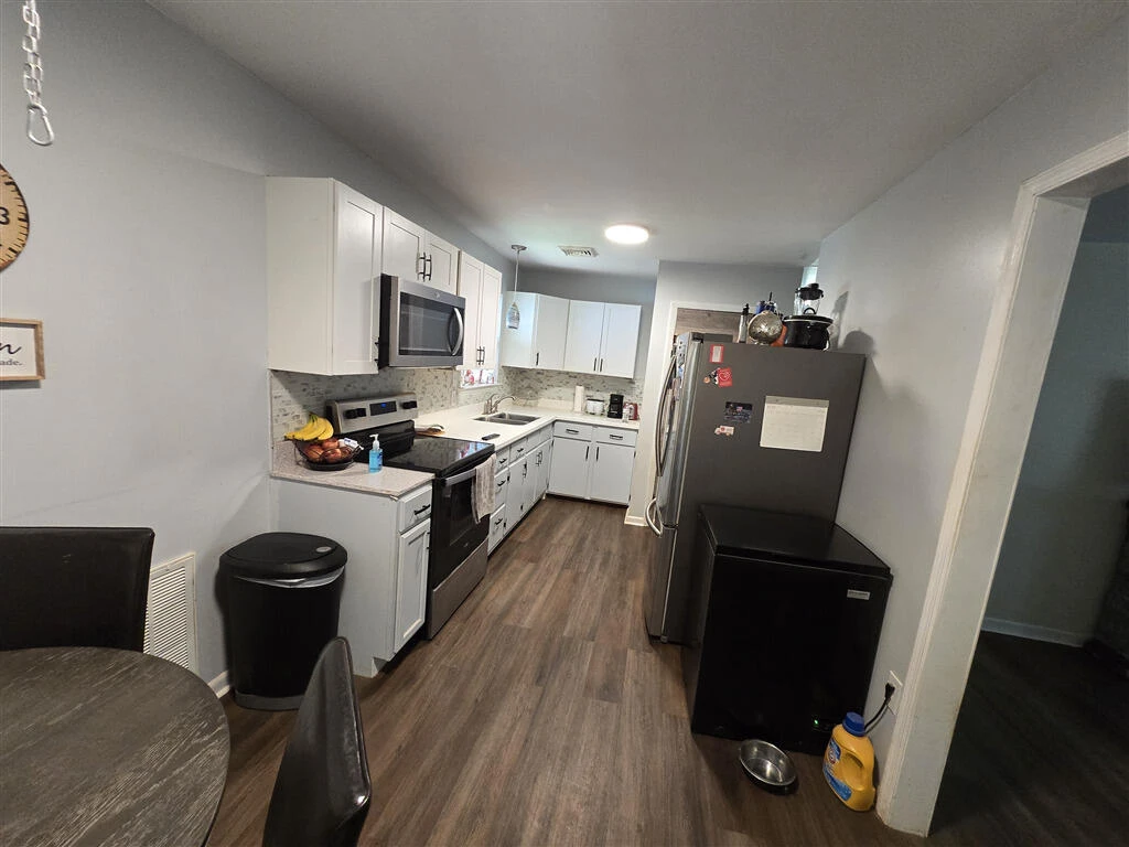 912 Hemlock RD - Photo 8