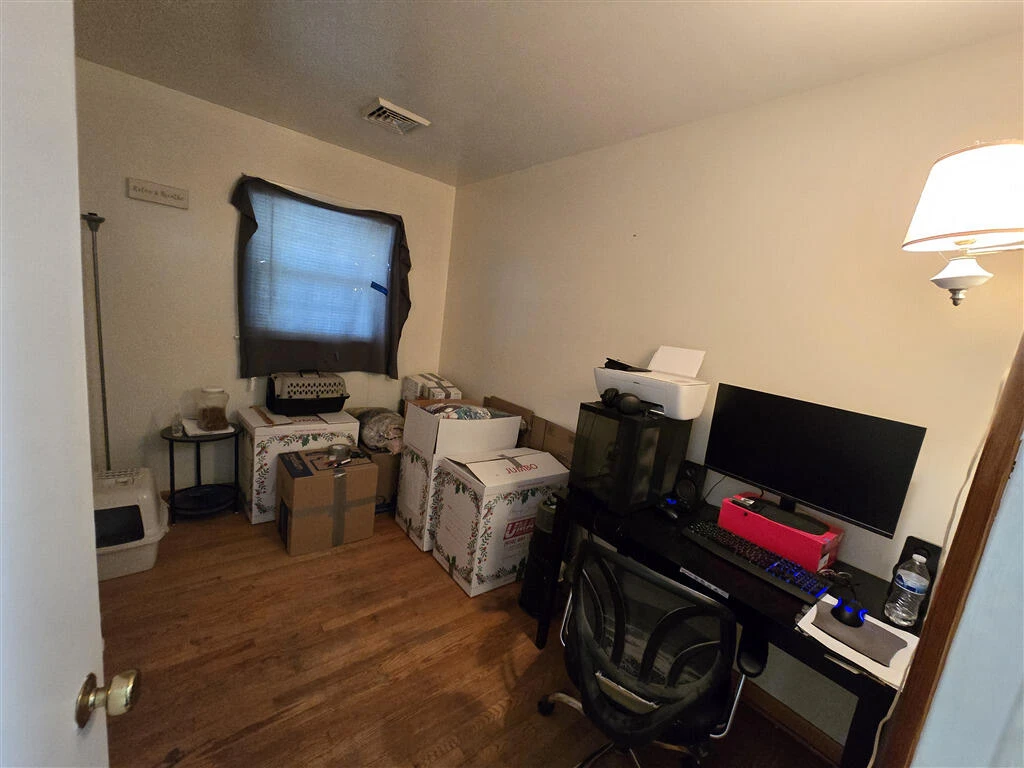 912 Hemlock RD - Photo 9