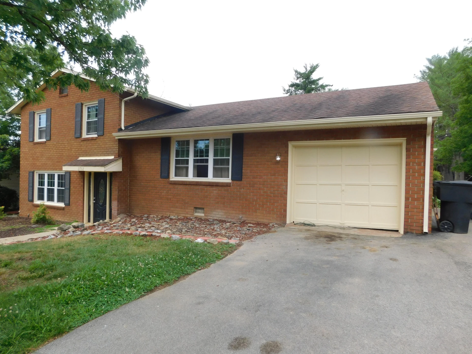 2732 Tully DR - Photo 2