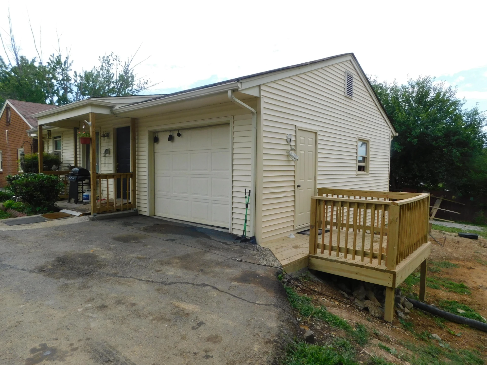 2732 Tully DR - Photo 3