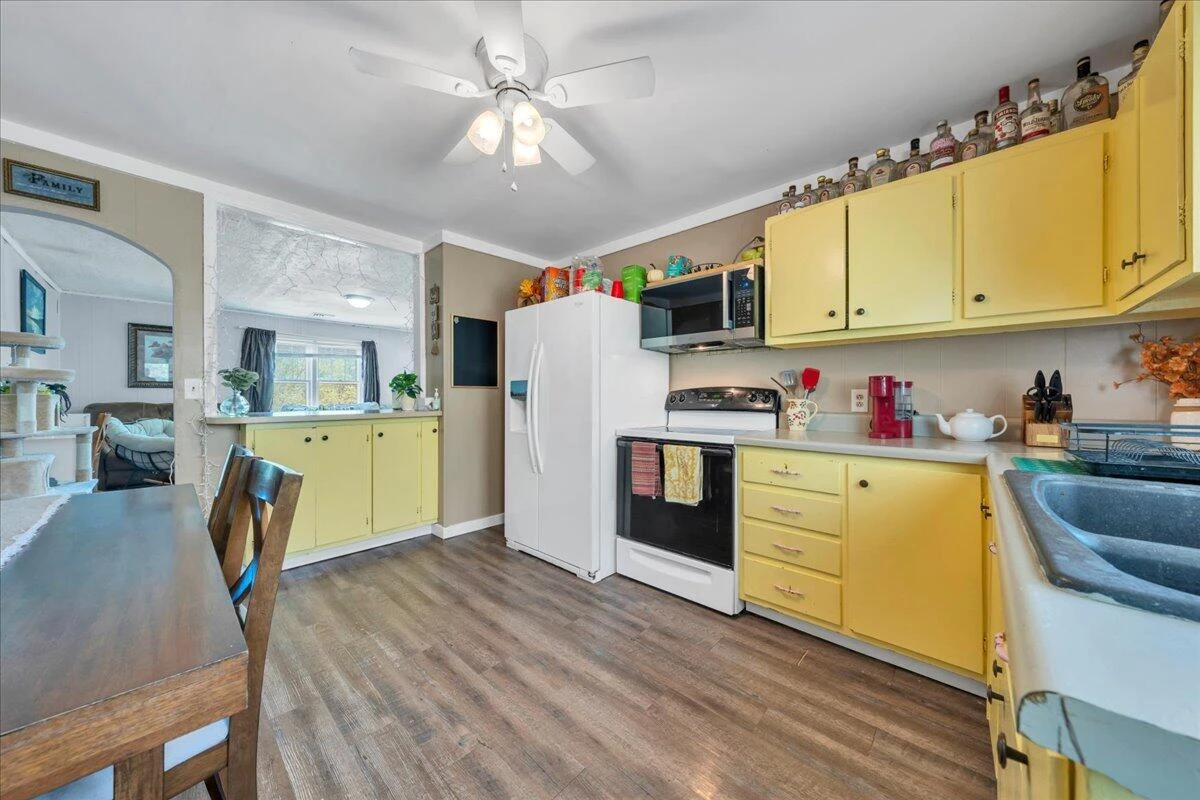 1932 Reesedale RD - Photo 10