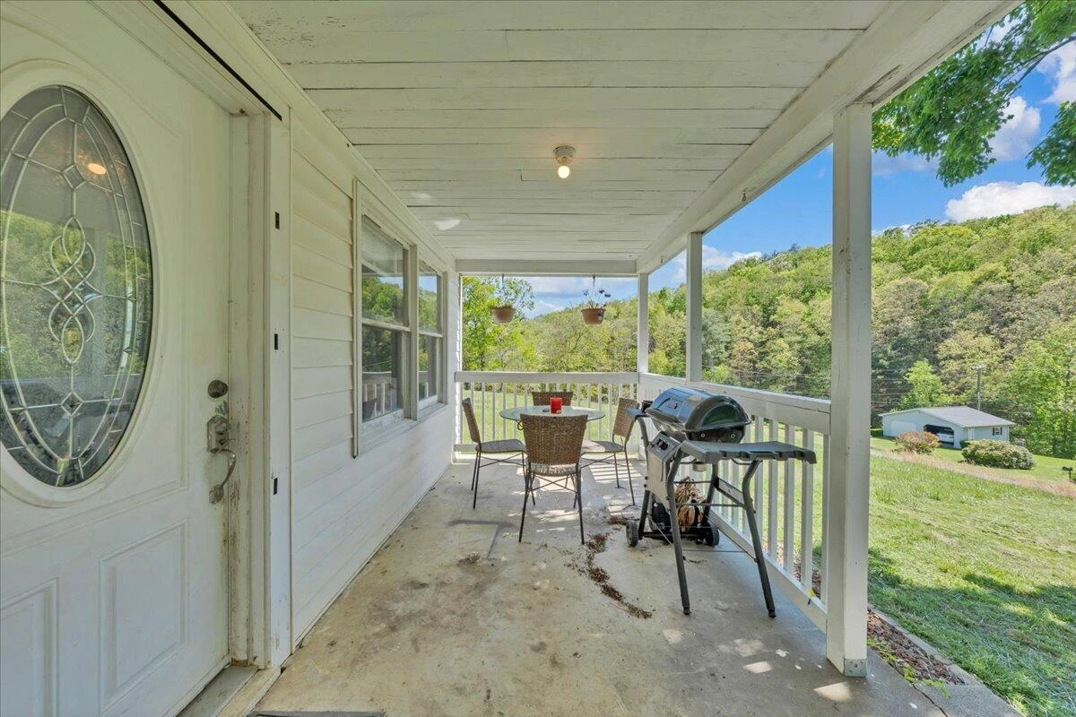 1932 Reesedale RD - Photo 5