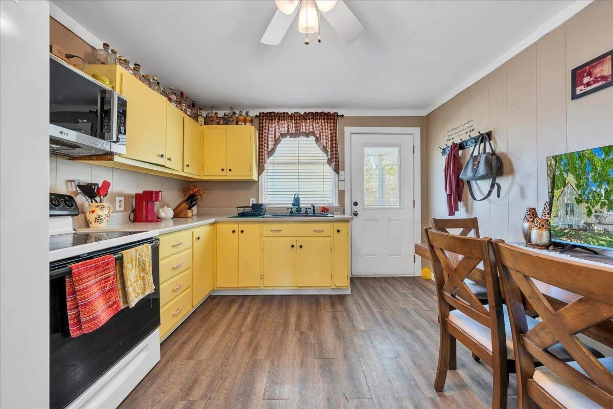 1932 Reesedale RD - Photo 9