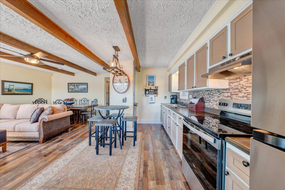 3018 Northridge RD - Photo 11