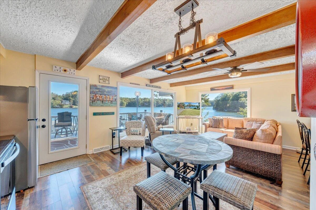 3018 Northridge RD - Photo 13