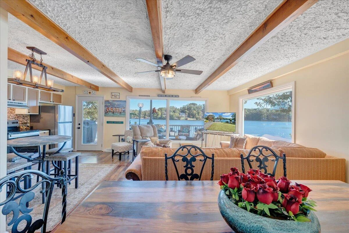 3018 Northridge RD - Photo 17