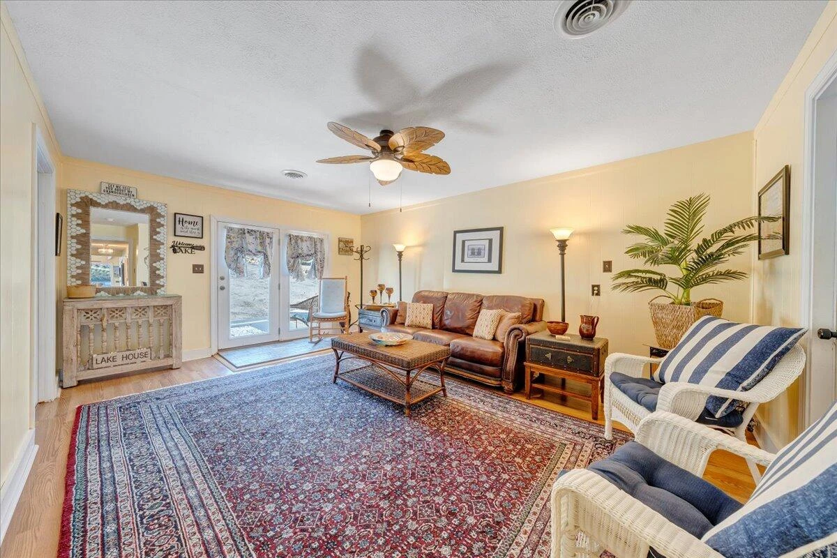 3018 Northridge RD - Photo 30