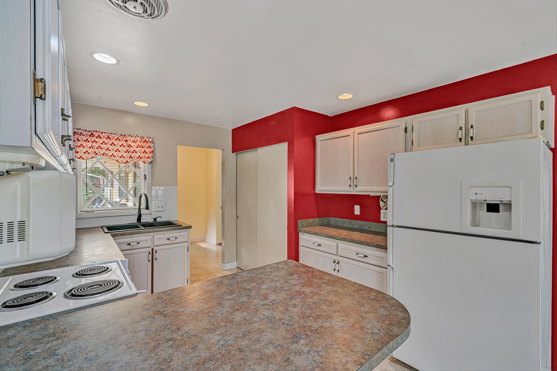 5245 Carriage DR - Photo 10