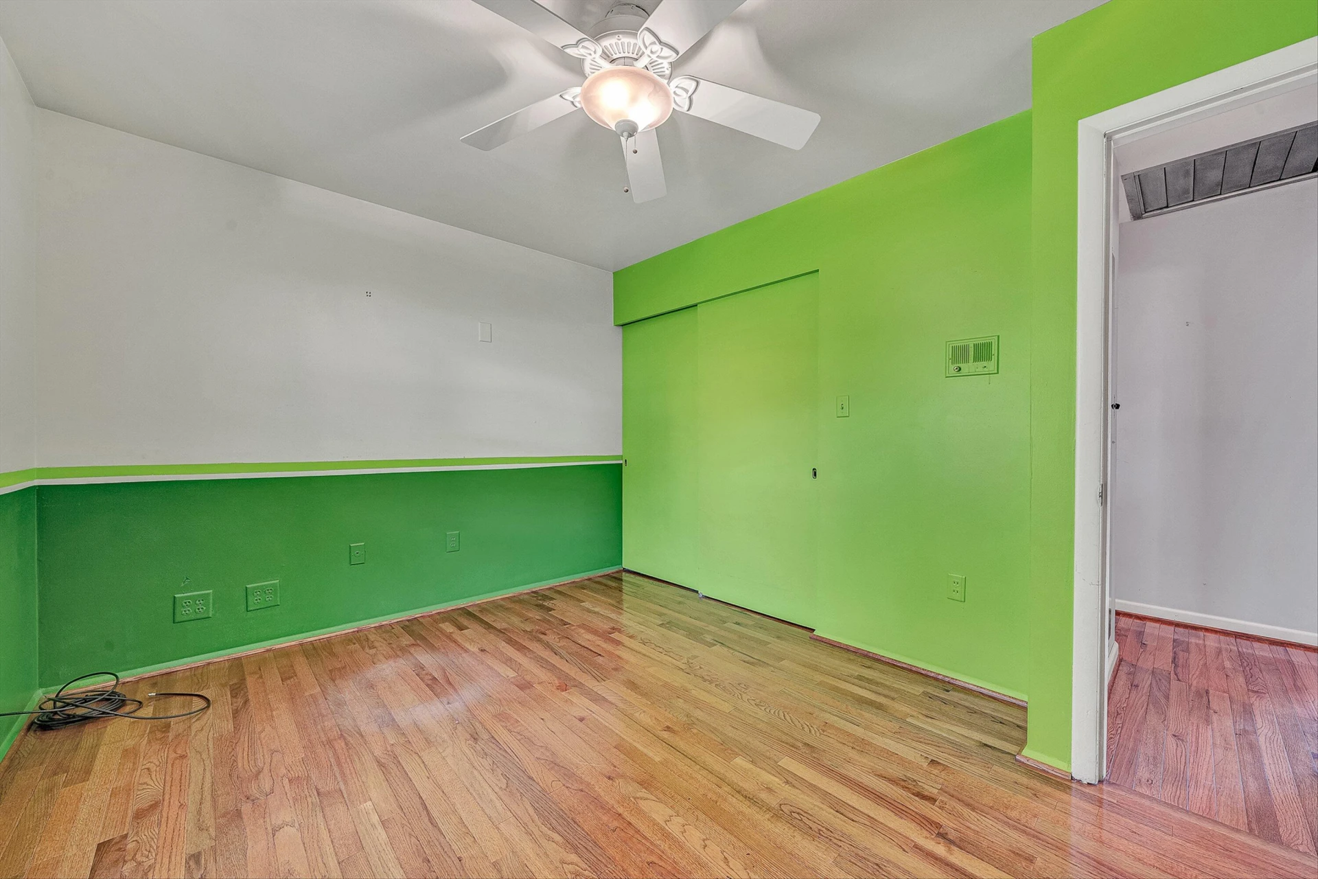 5245 Carriage DR - Photo 34