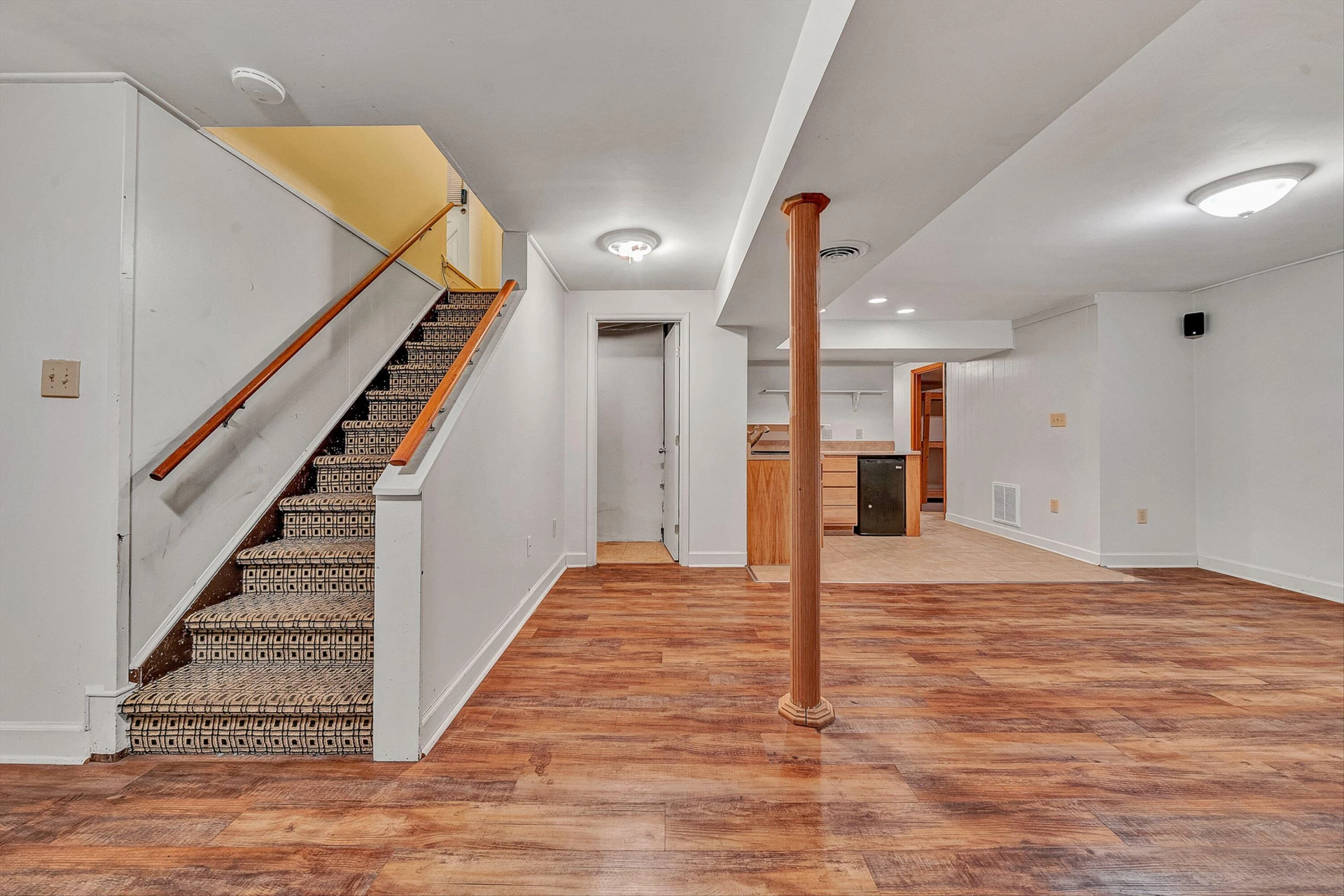 5245 Carriage DR - Photo 36
