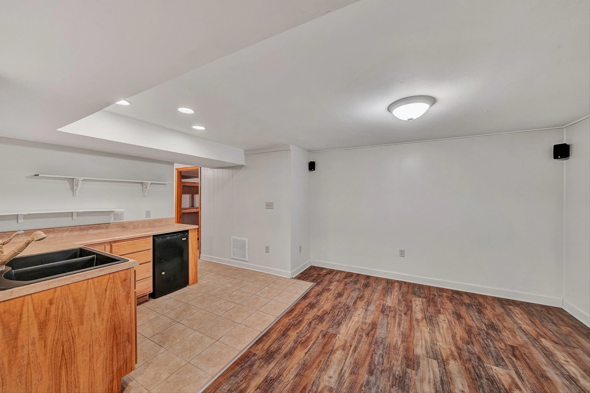 5245 Carriage DR - Photo 37