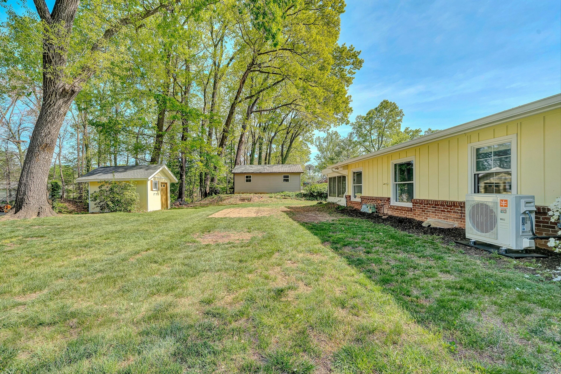 5245 Carriage DR - Photo 45