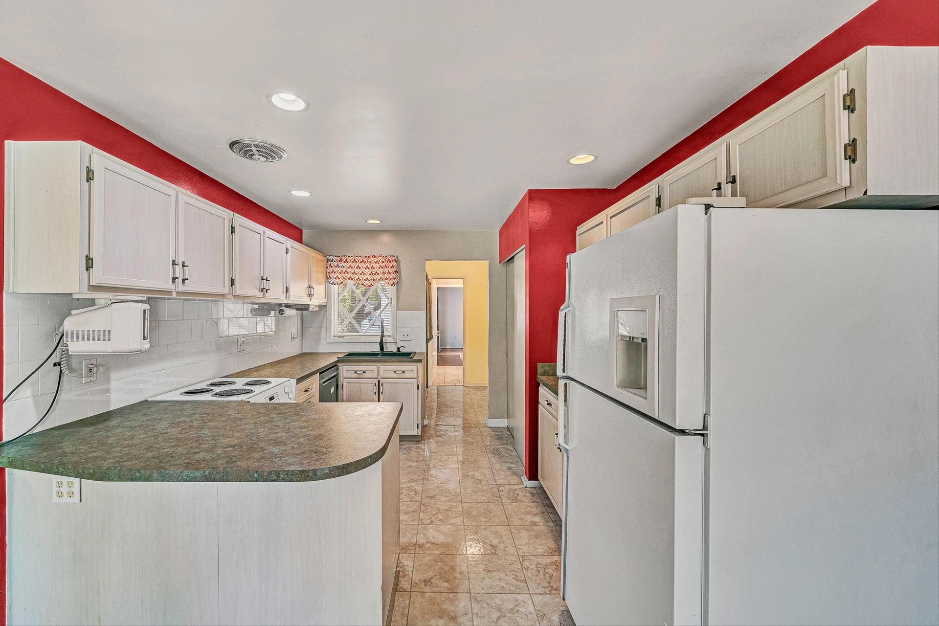 5245 Carriage DR - Photo 9
