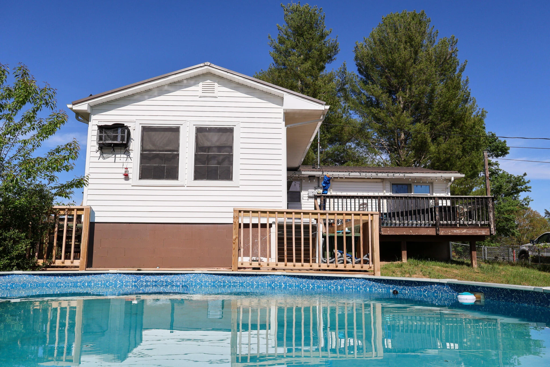 36 Railroad AVE - Photo 15