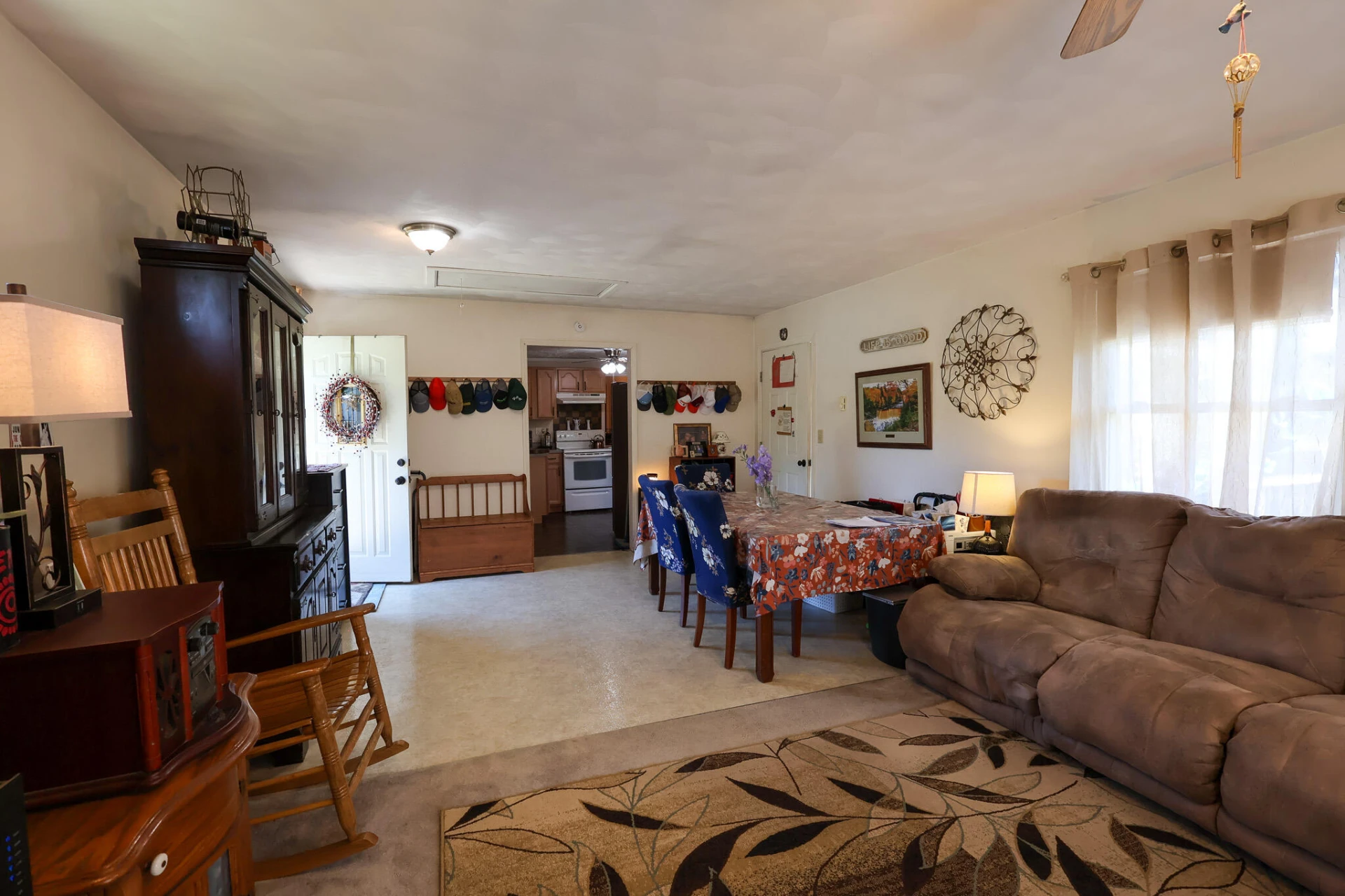 36 Railroad AVE - Photo 3