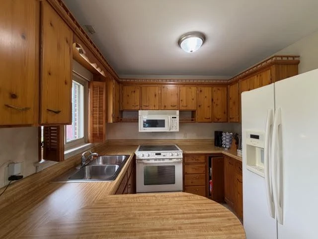 5107 Hollyhock RD NW - Photo 6