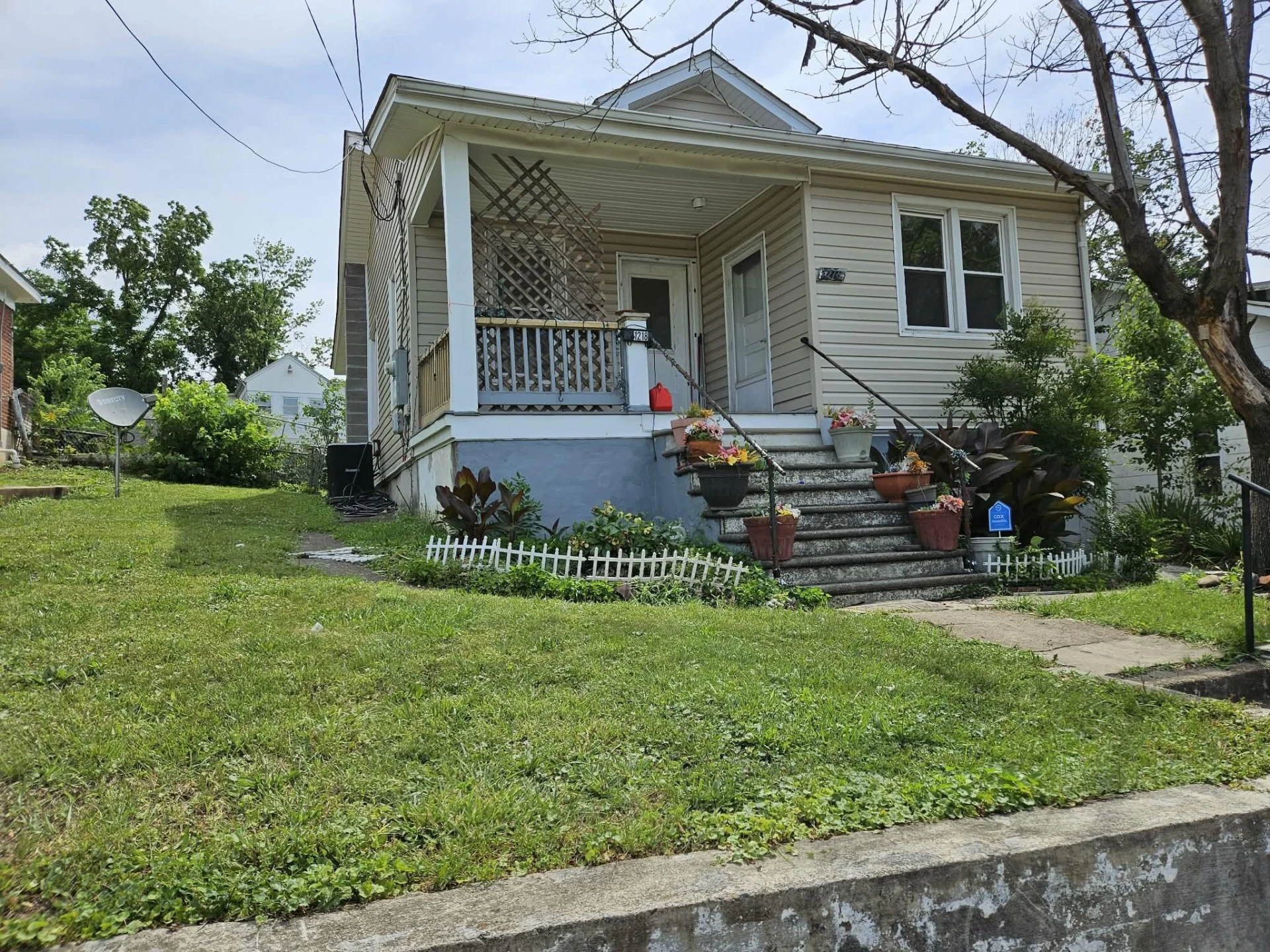 1218 6th ST SE