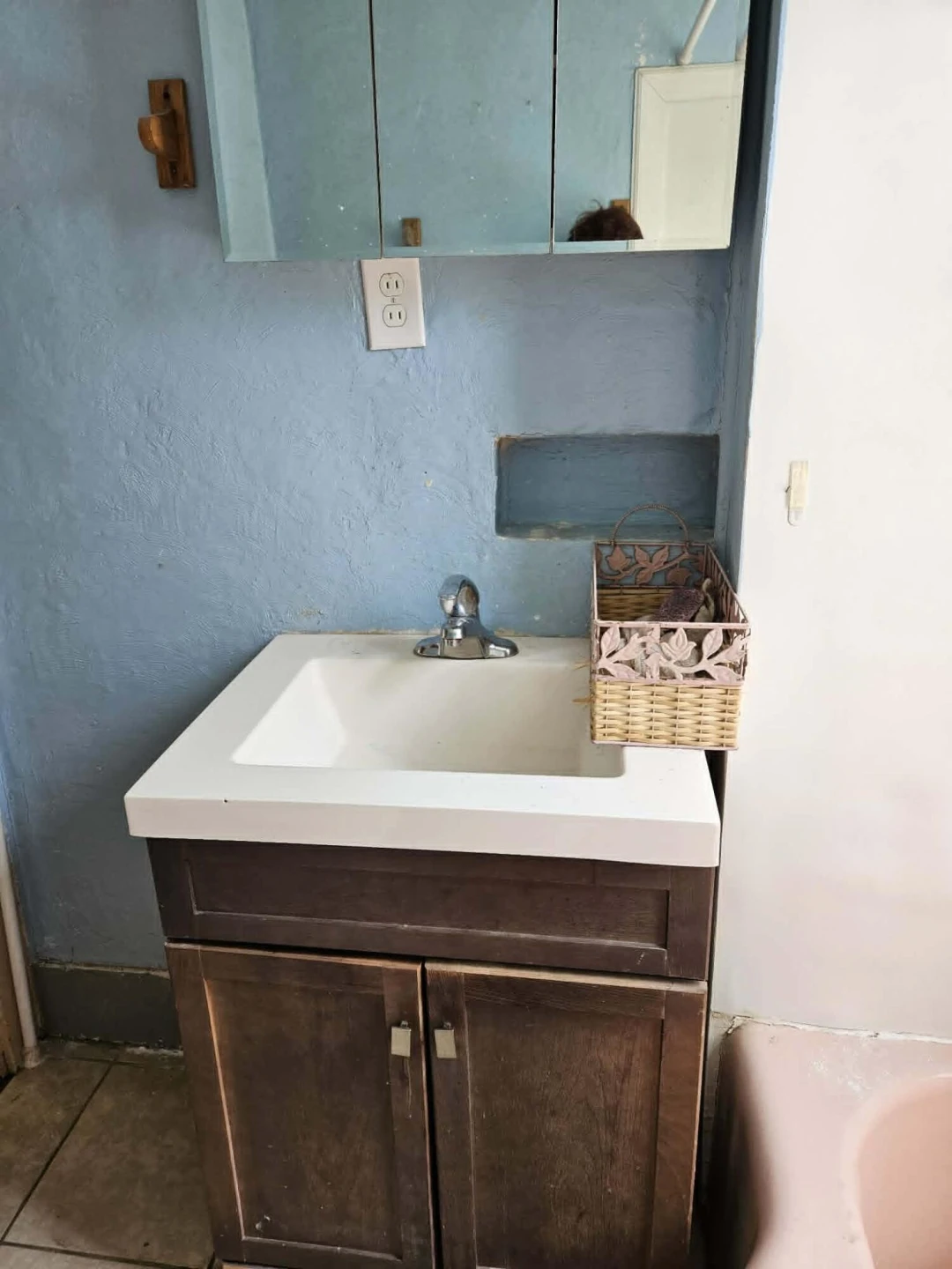 1218 6th ST SE - Photo 6