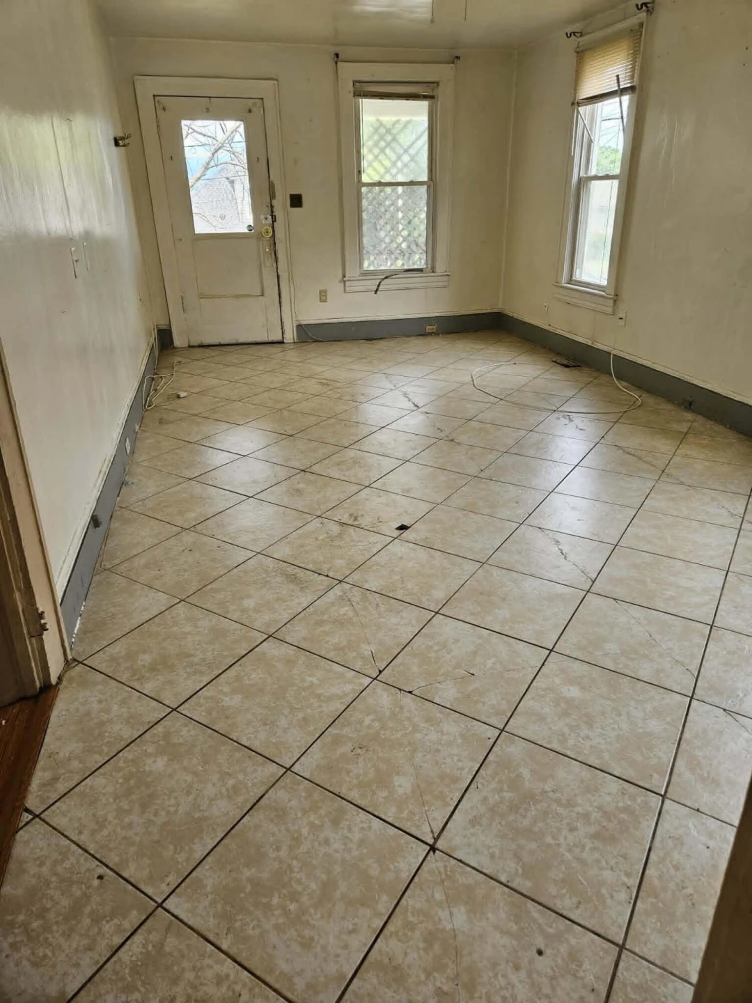 1218 6th ST SE - Photo 14