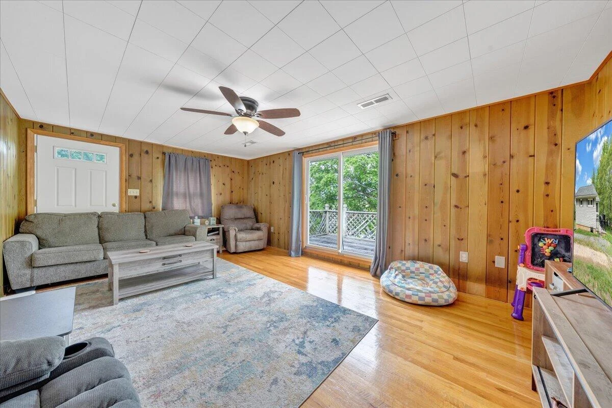 493 Culpepper AVE - Photo 11