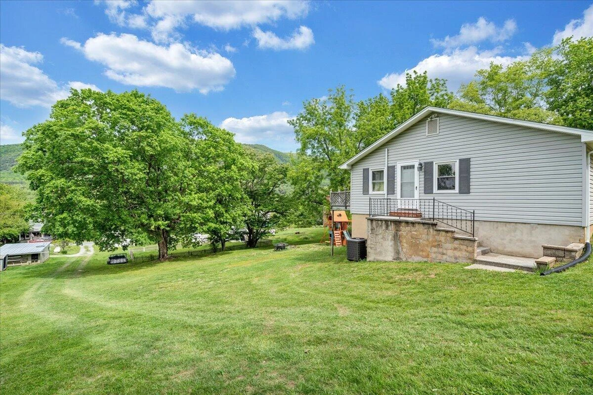 493 Culpepper AVE - Photo 42
