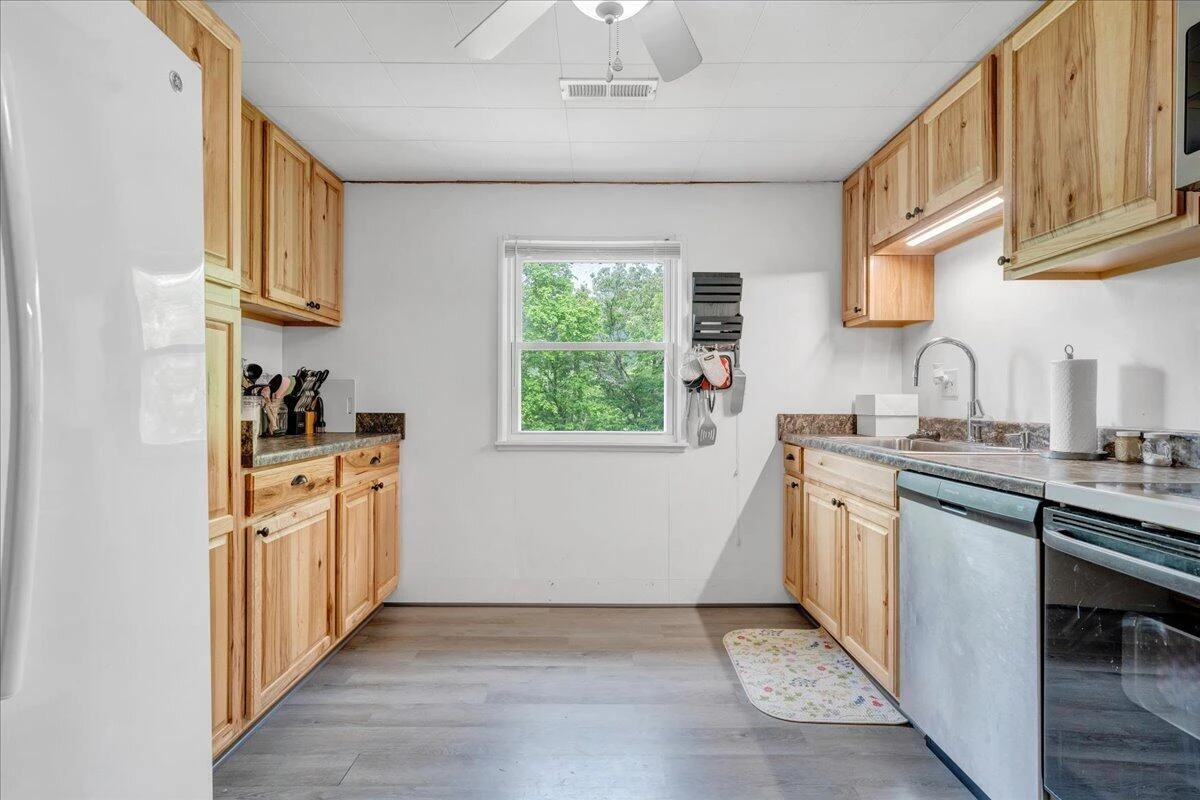 493 Culpepper AVE - Photo 5