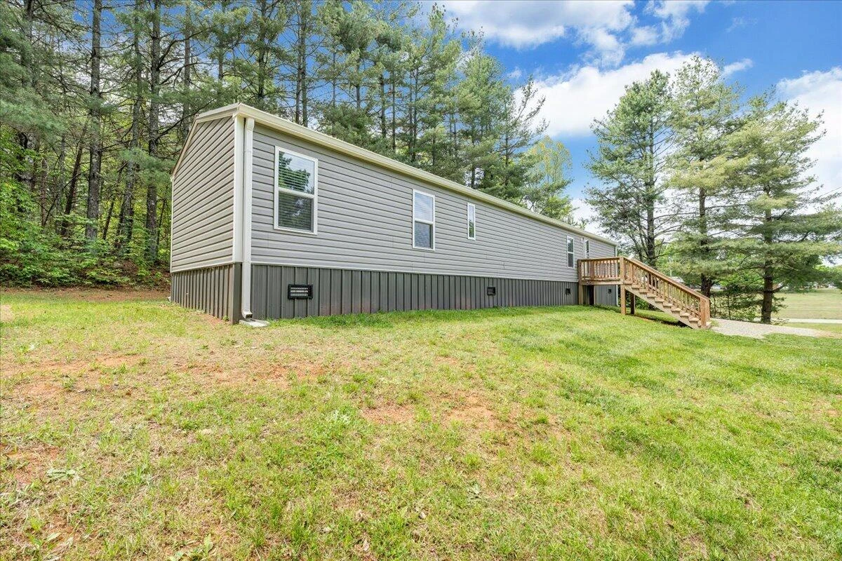 416 Virgil H Goode HWY - Photo 25