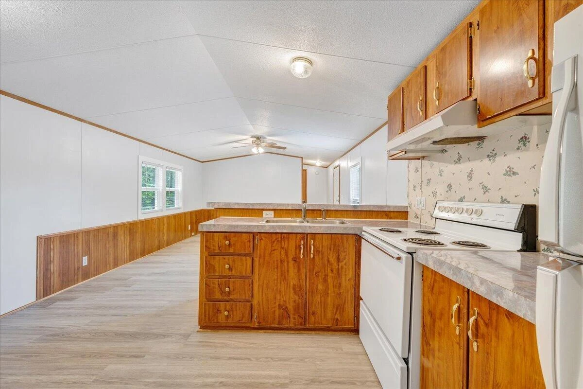 416 Virgil H Goode HWY - Photo 8