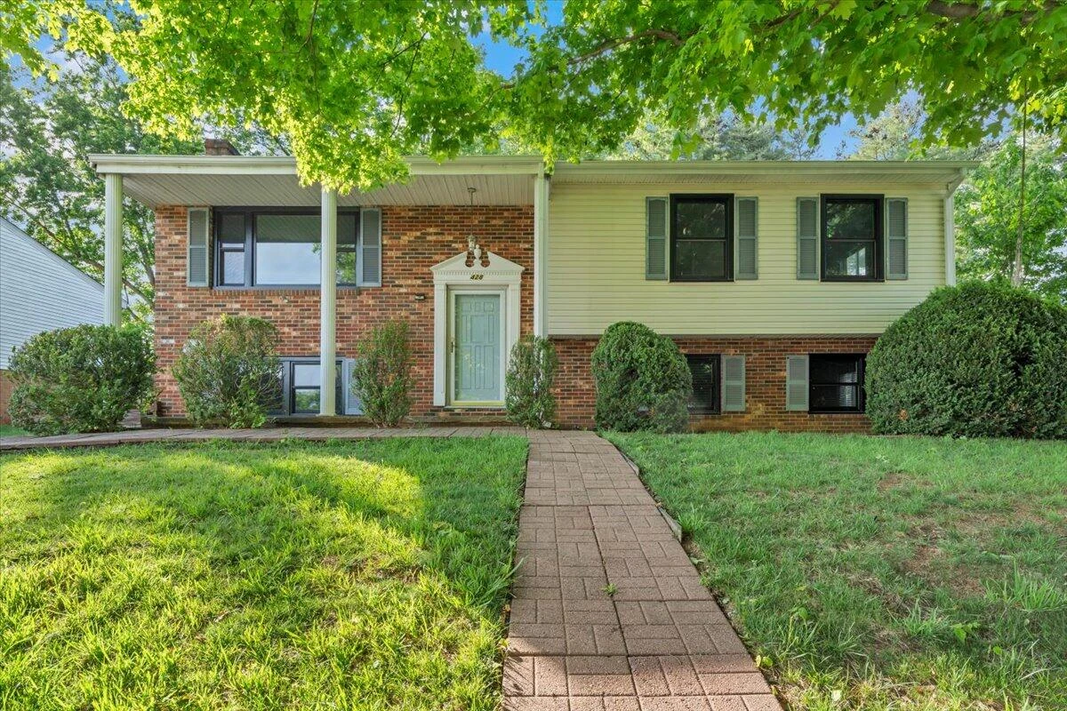 428 Missimer LN