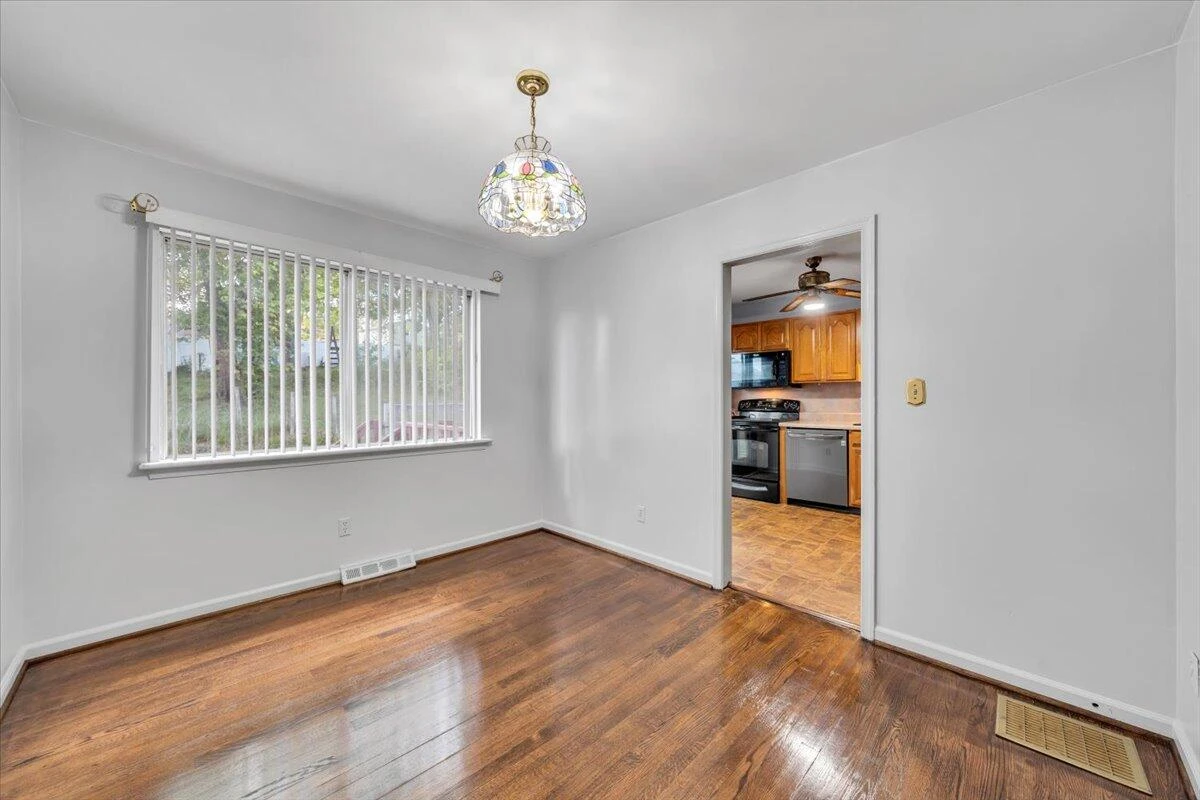 428 Missimer LN - Photo 8