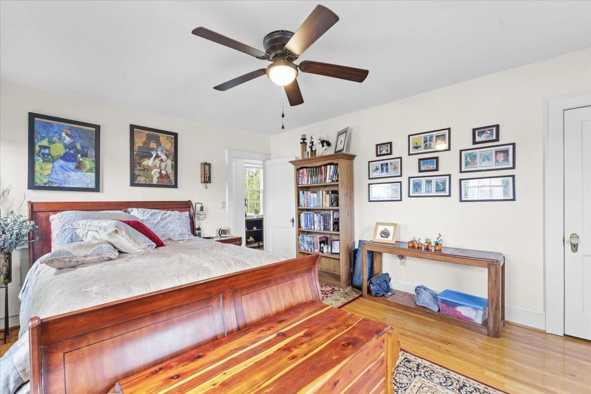 209 Huntington BLVD NE - Photo 19