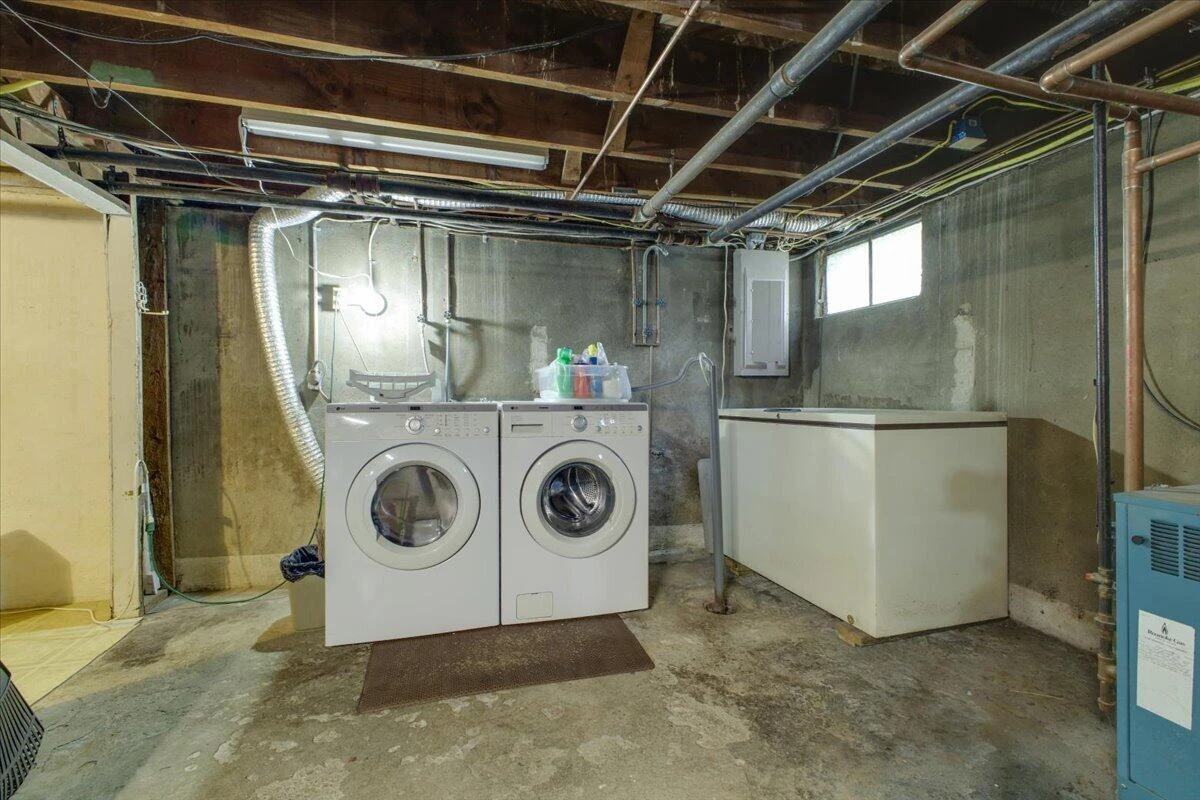 209 Huntington BLVD NE - Photo 27