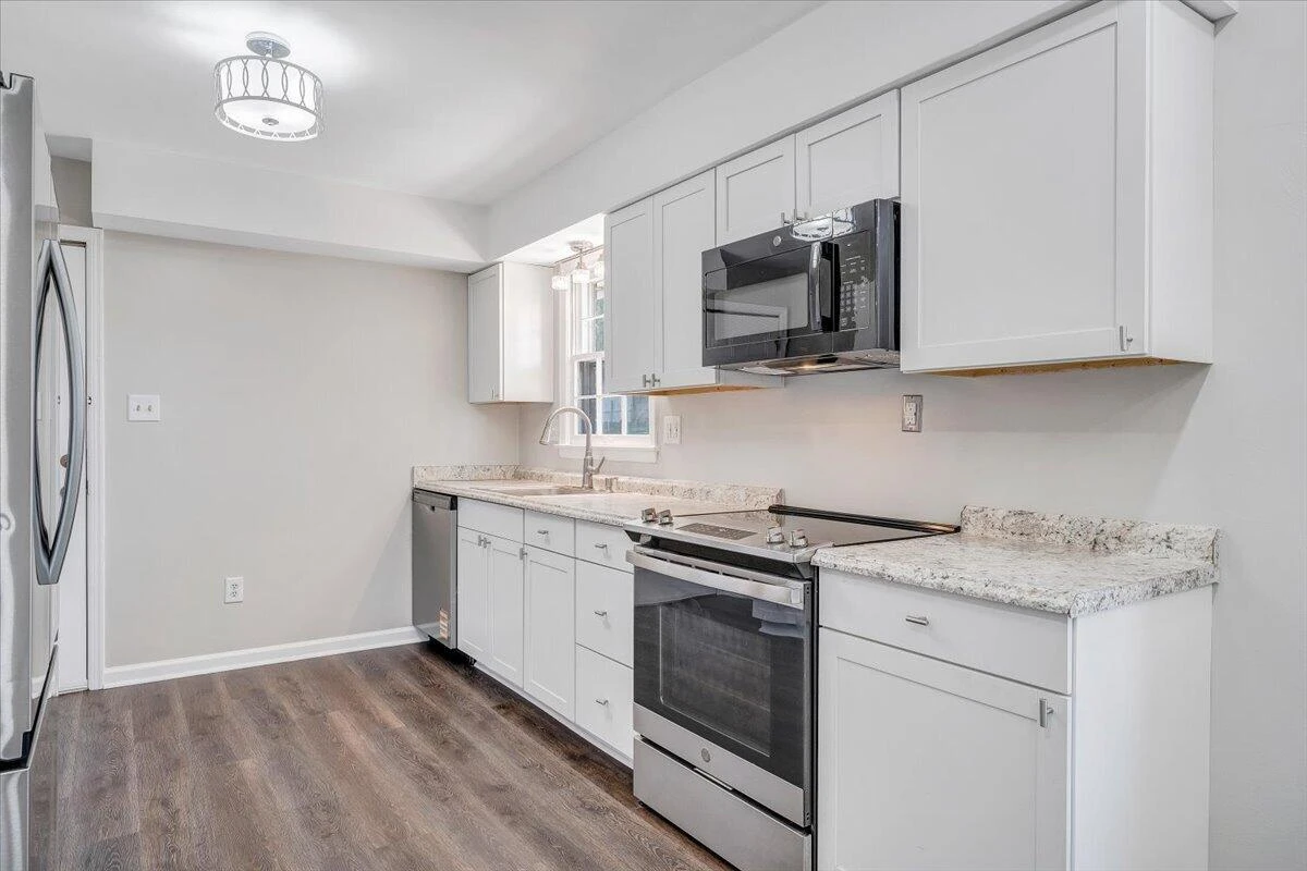 4654 Long Acre DR NE - Photo 10