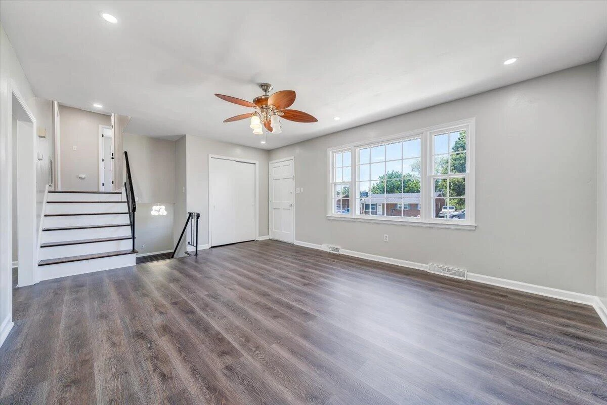 4654 Long Acre DR NE - Photo 5