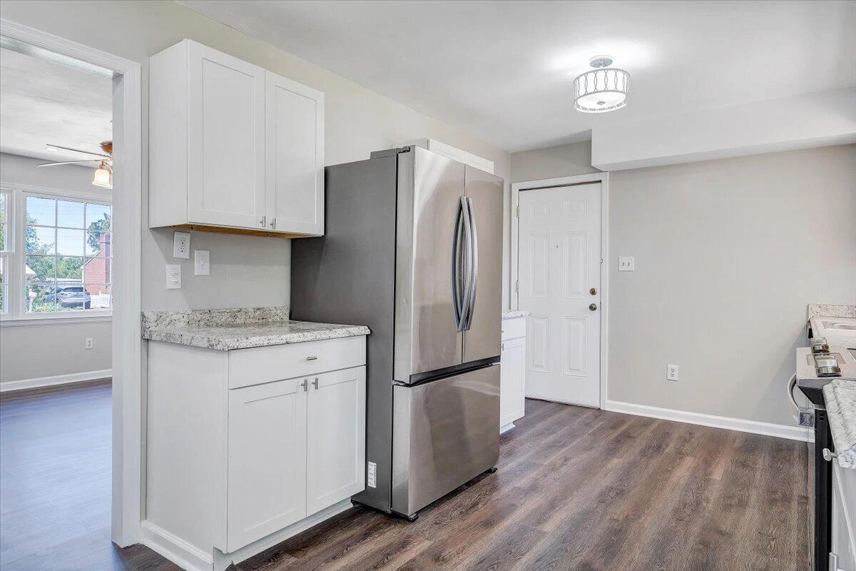 4654 Long Acre DR NE - Photo 8