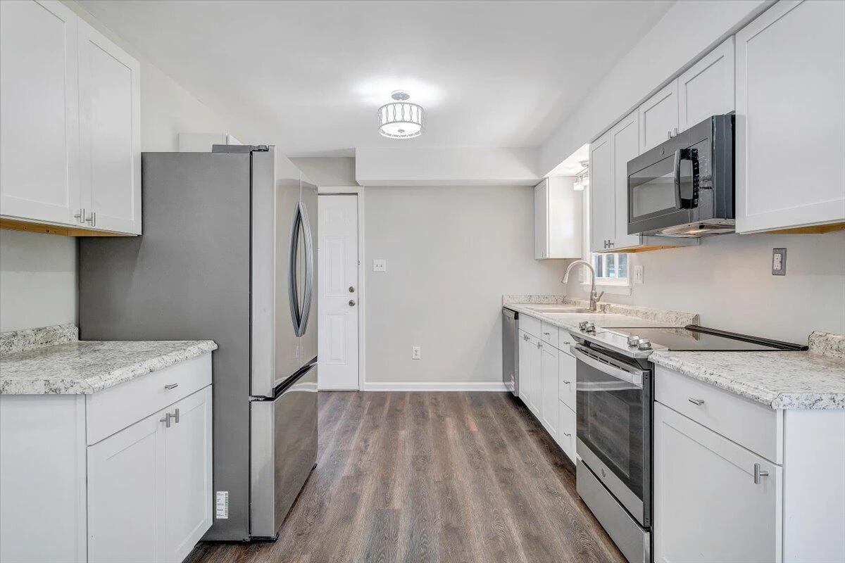 4654 Long Acre DR NE - Photo 9