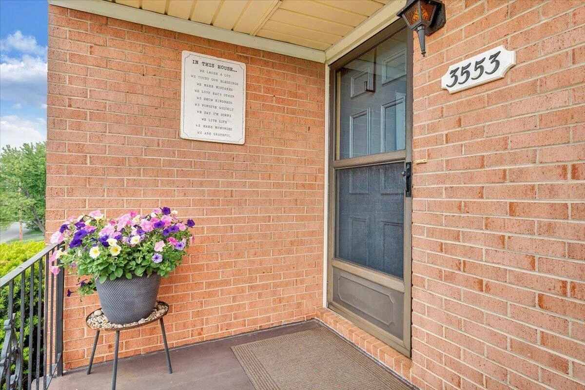 3553 Cedar LN - Photo 2