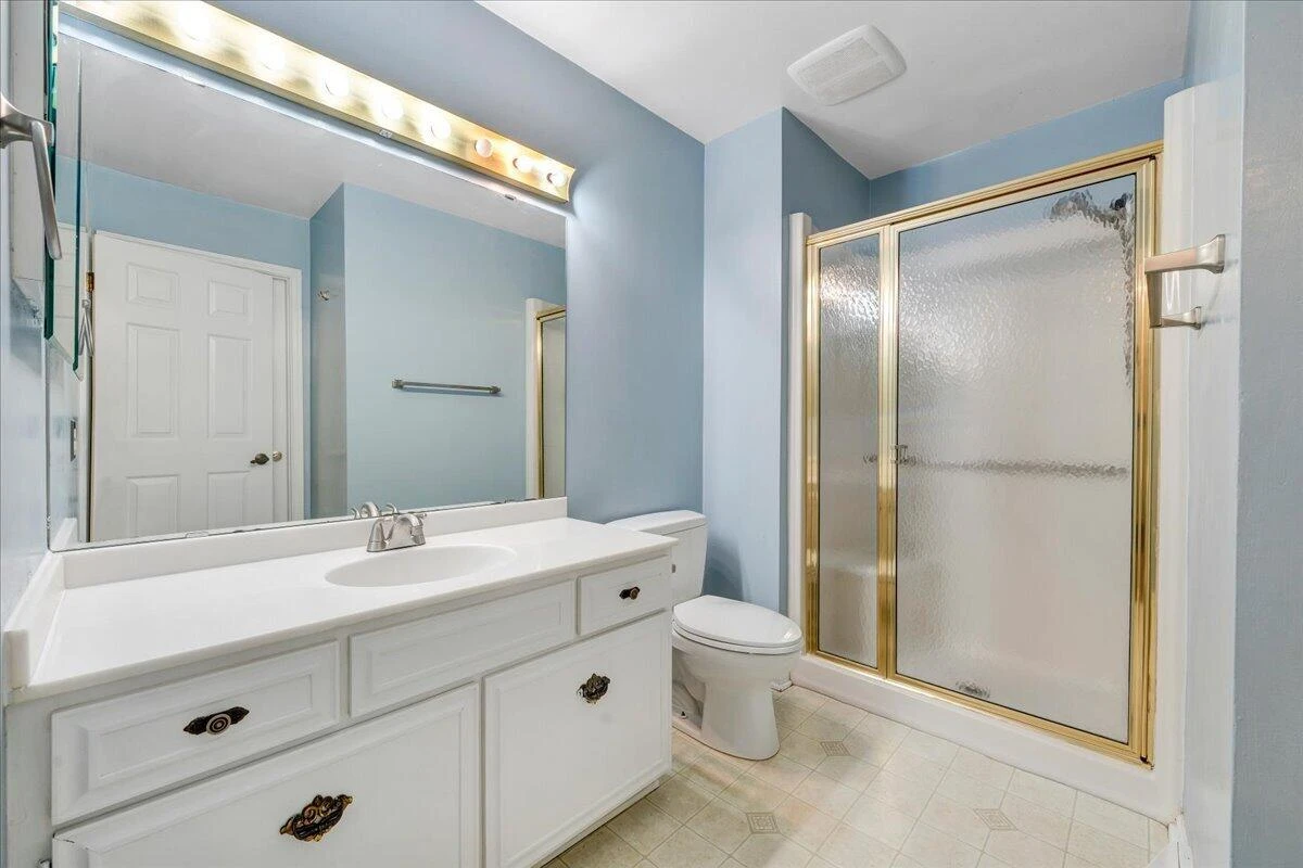 802 Oakwood DR SW - Photo 22