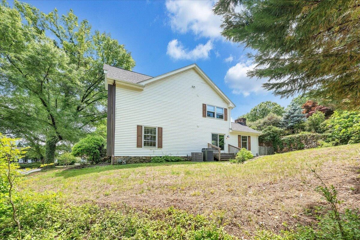 802 Oakwood DR SW - Photo 41