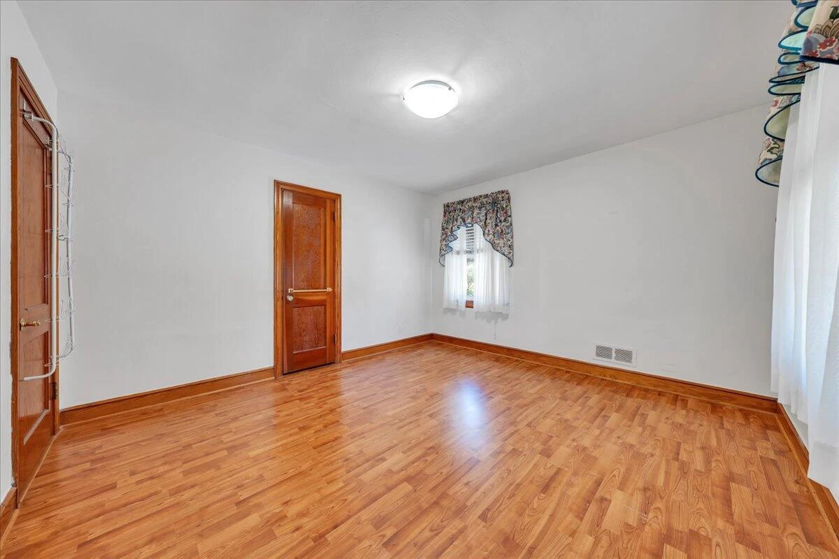 918 Whitney AVE NW - Photo 20