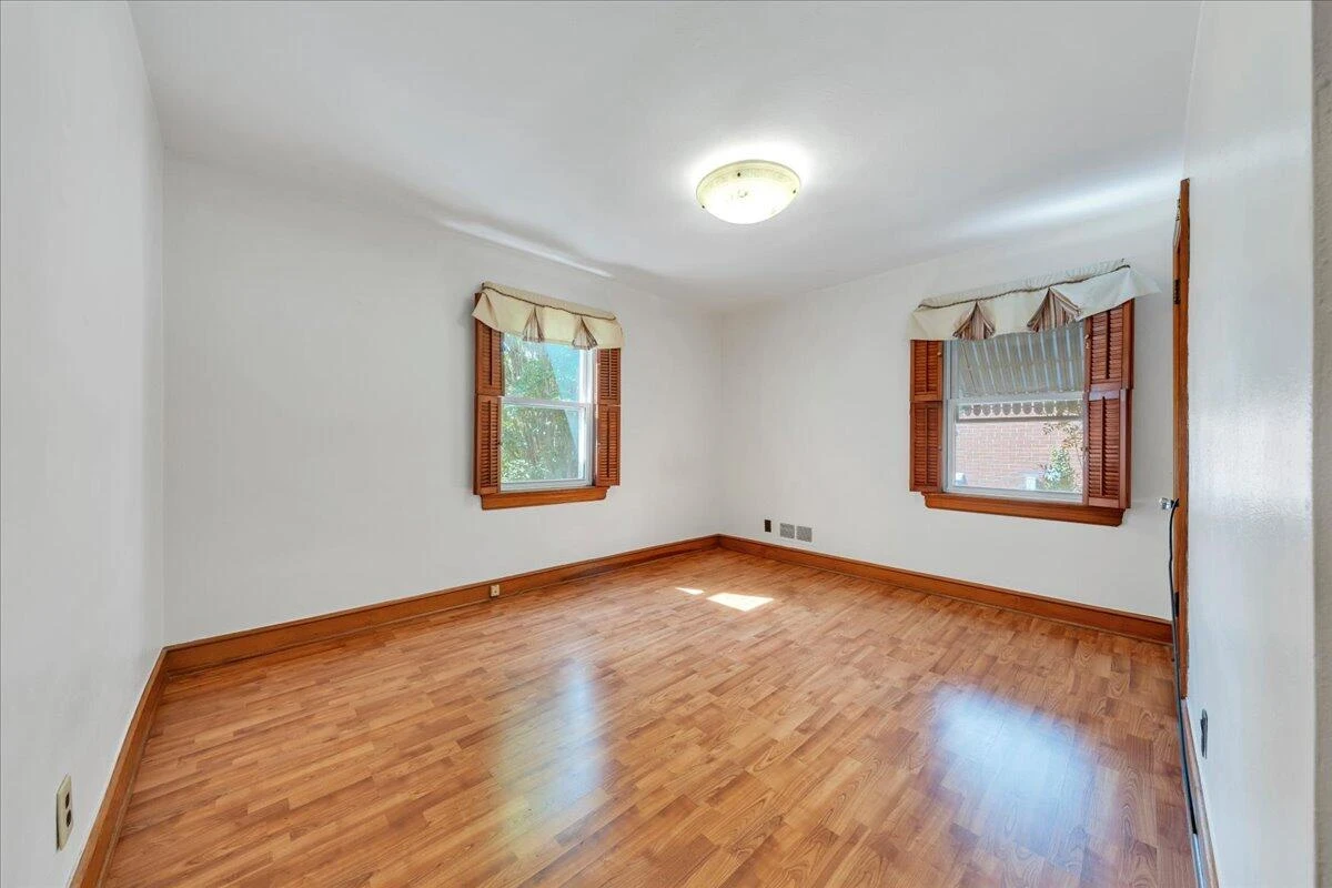 918 Whitney AVE NW - Photo 21