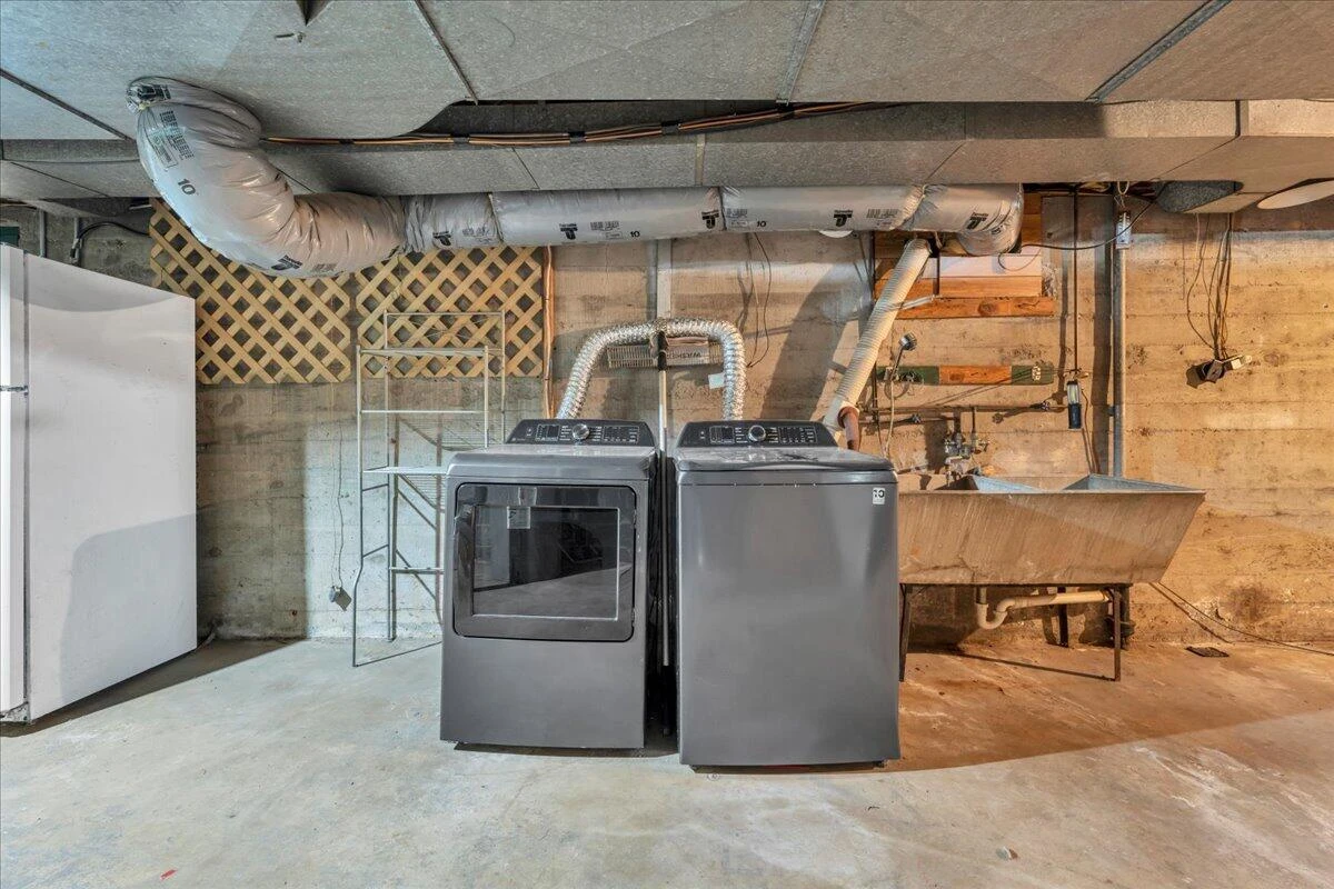 918 Whitney AVE NW - Photo 30
