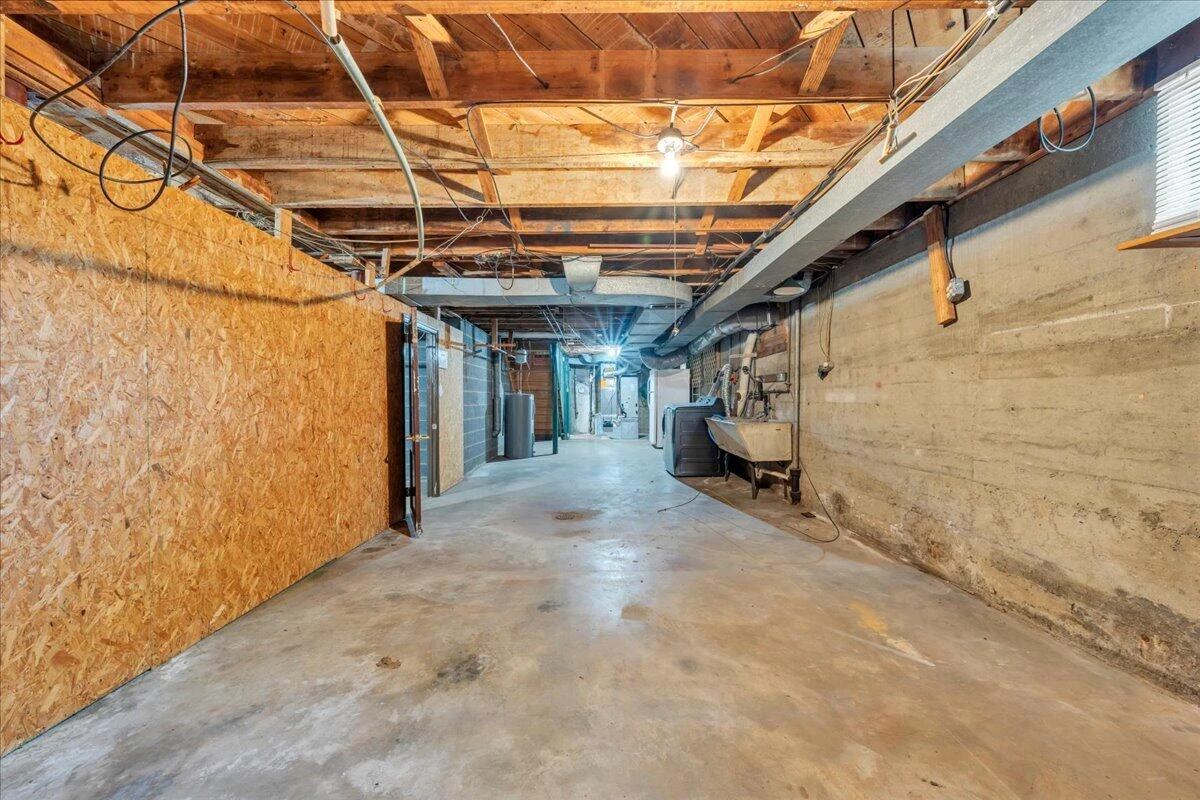 918 Whitney AVE NW - Photo 31