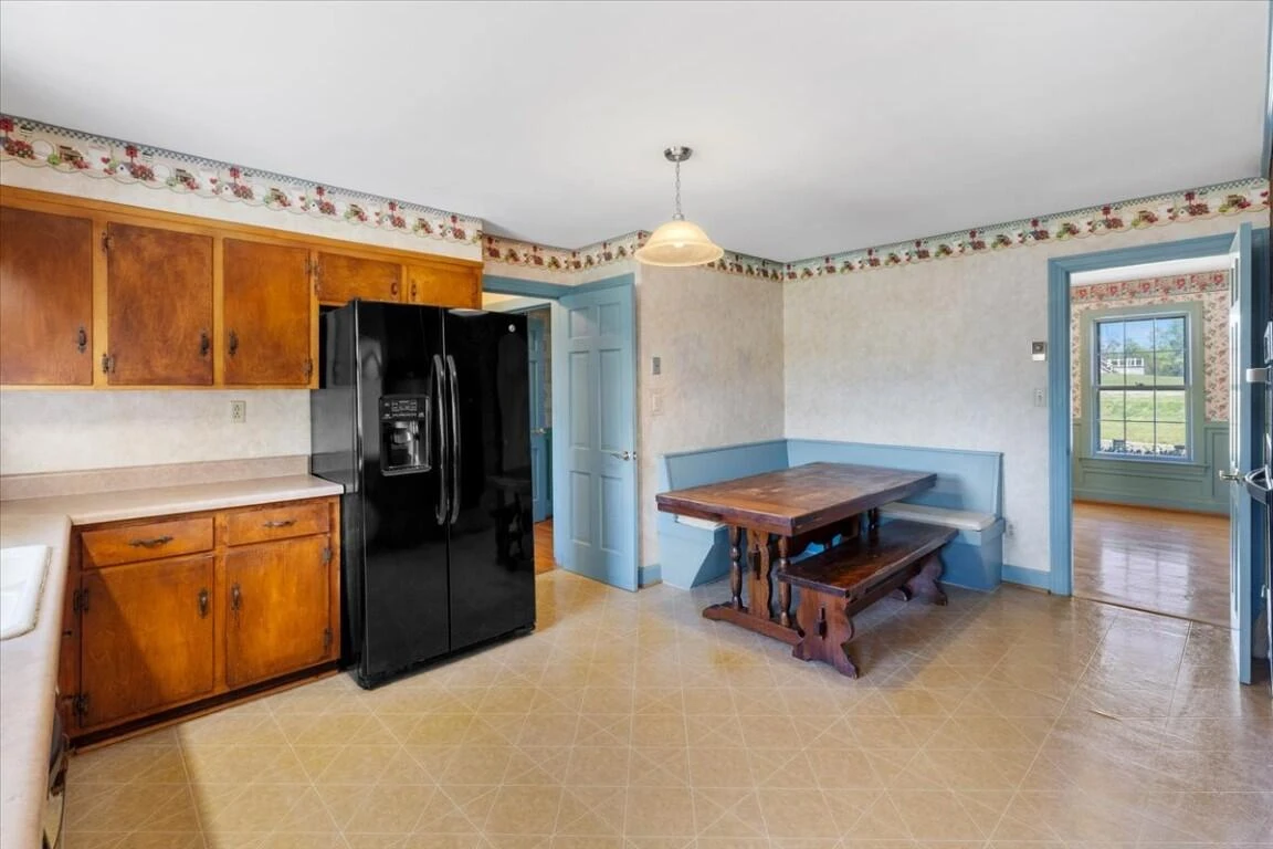 695 Wren DR - Photo 24