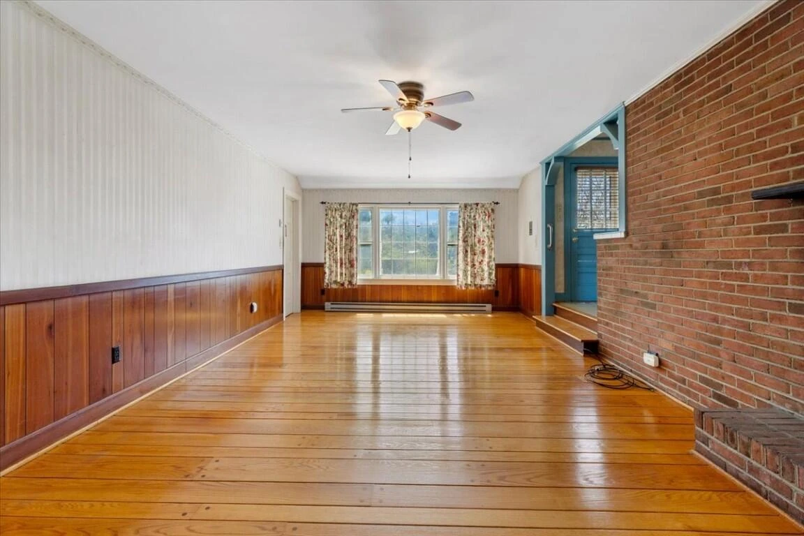 695 Wren DR - Photo 29