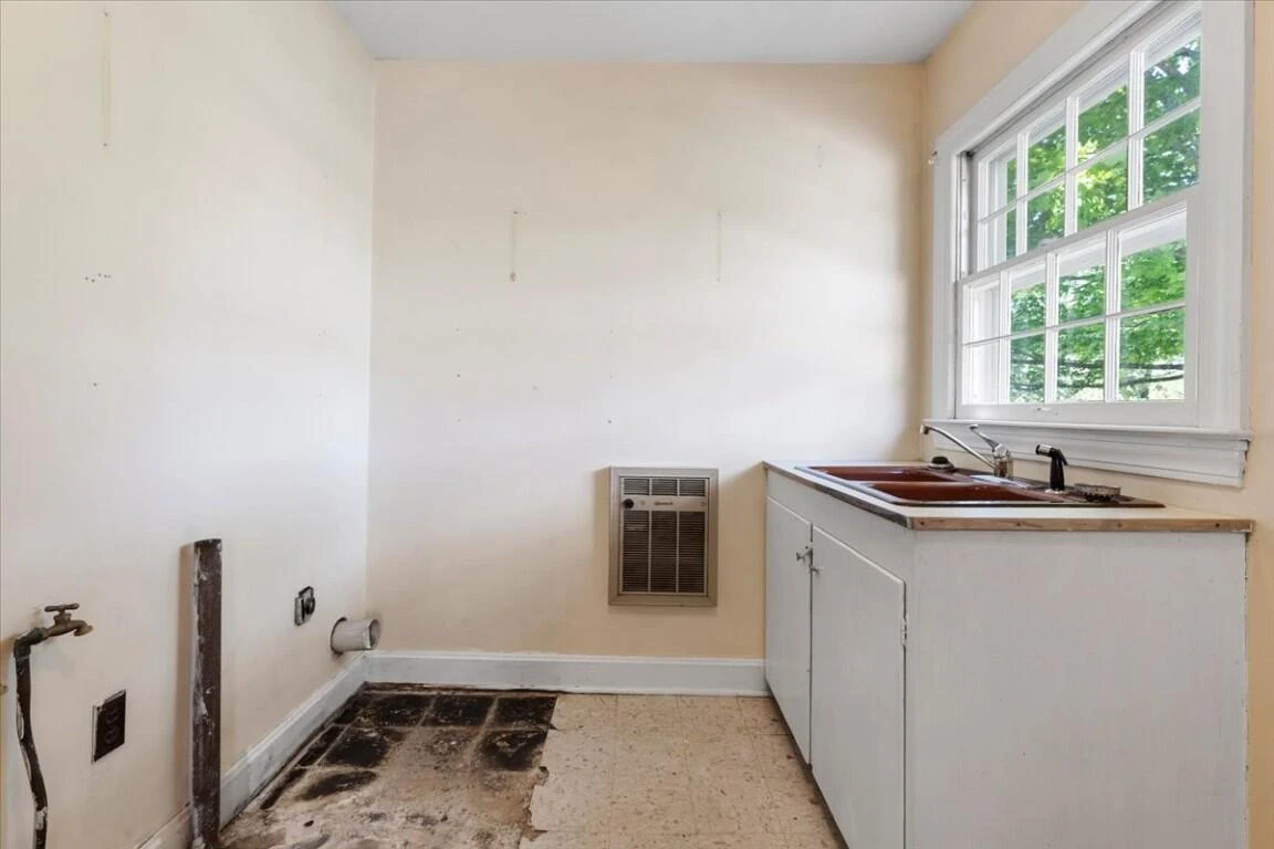 695 Wren DR - Photo 34